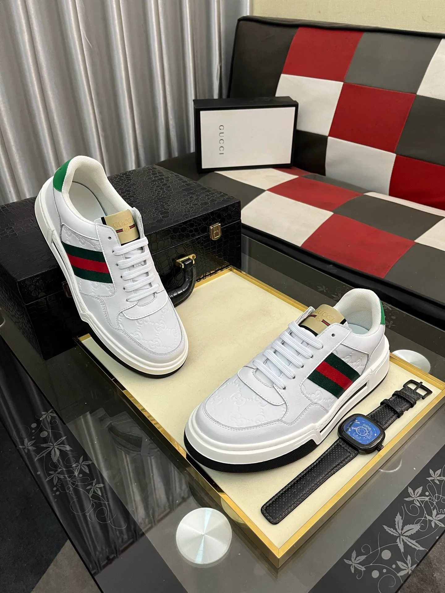 Men's Men's Shoes💰420⌚️⌚️【GUCCI】Gucci men's latest white shoe series casual shoes! The official website is built 1:1. Upper: Made of imported cowhide, with electric embroidery ➕Inner lining: Made of high-quality first-layer pigskin, soft and comfortable. Picky material selection and exquisite workmanship give you the best enjoyment. Size: 38-443️⃣Colors available